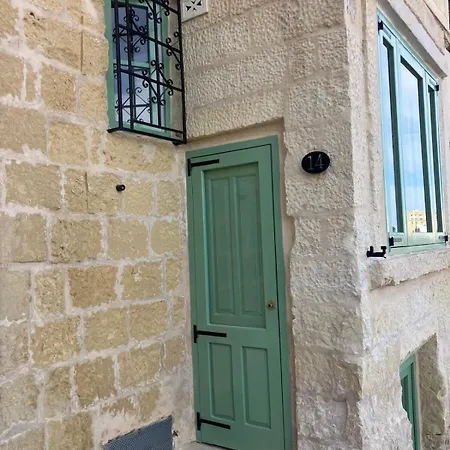 V86 - Harbour Lookout Apartment Valletta